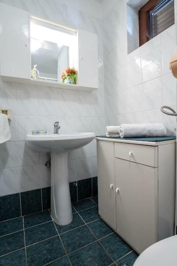 Josephine Apartman Njivice Kültér fotó